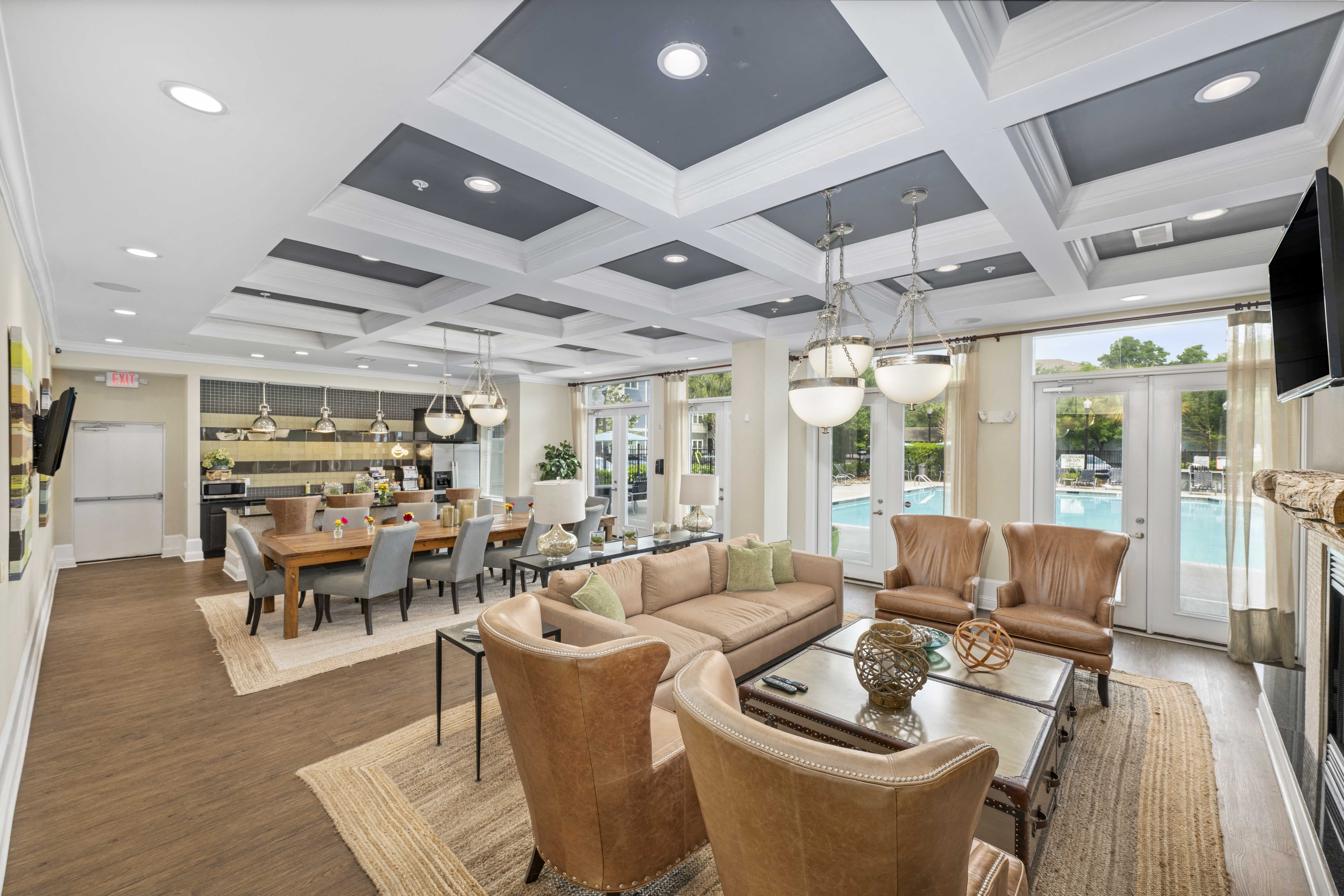 Maa Rivers Walk is a similar property to Maa 1201 Midtown located in Mt. Pleasant